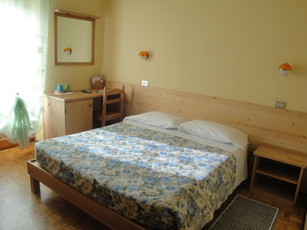 Hotel Viola Valdidentro Luaran gambar