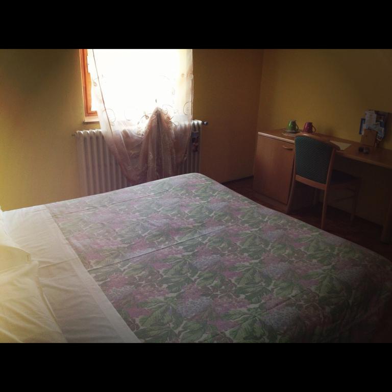 Hotel Viola Valdidentro Luaran gambar