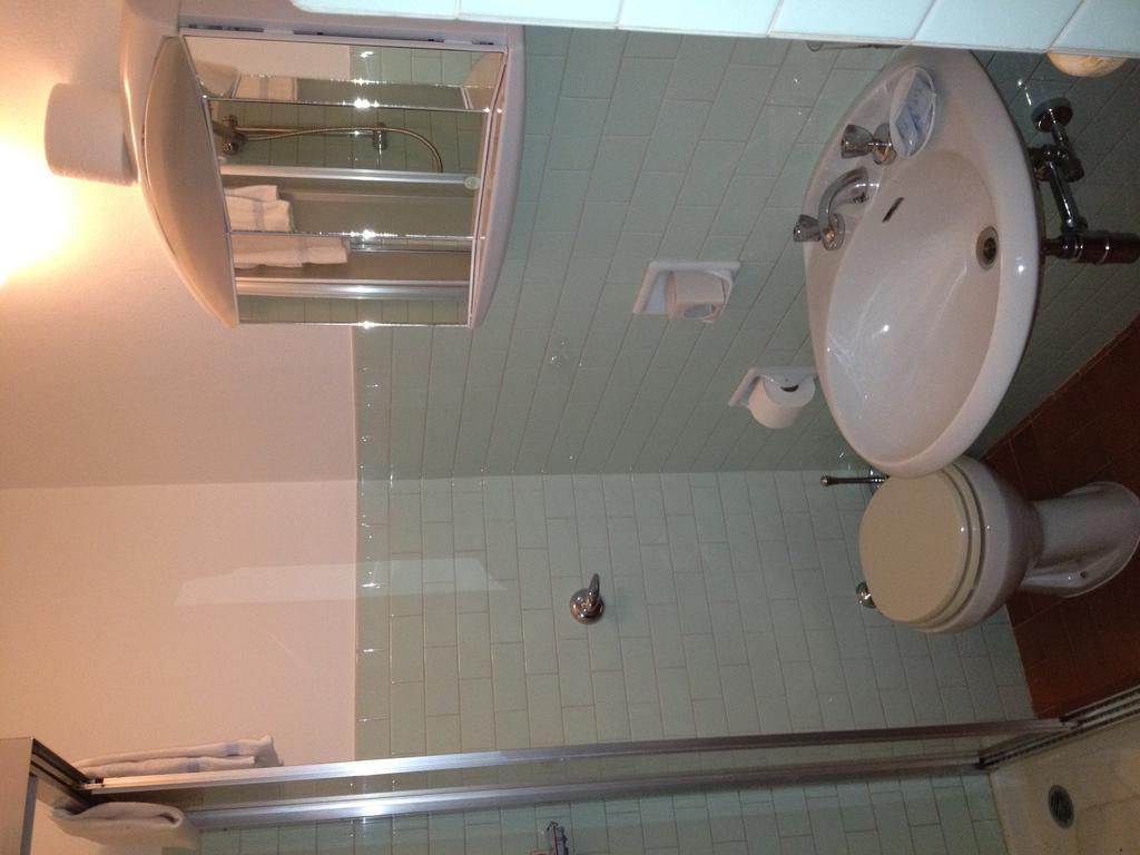Hotel Viola Valdidentro Luaran gambar